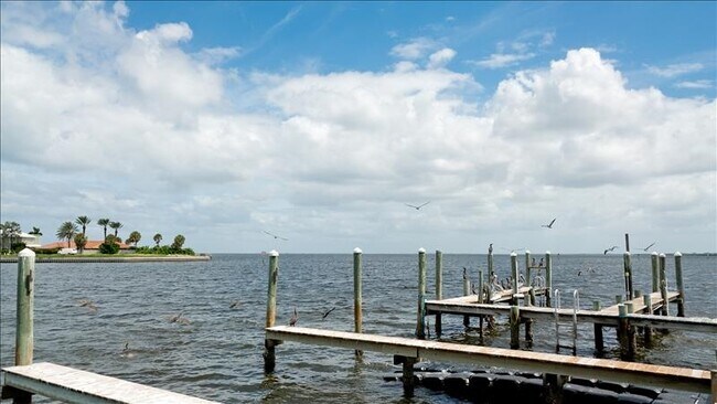 Boat slip - 6400 Flotilla Dr