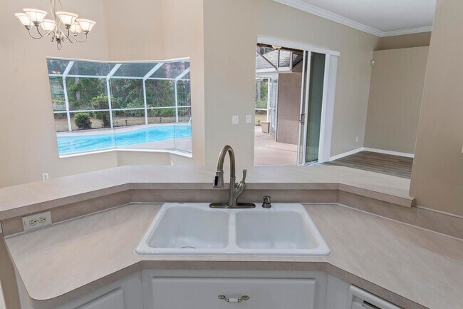 Building Photo - 40 Riddle Dr