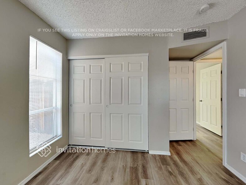 Building Photo - 12603 N 37th Ave