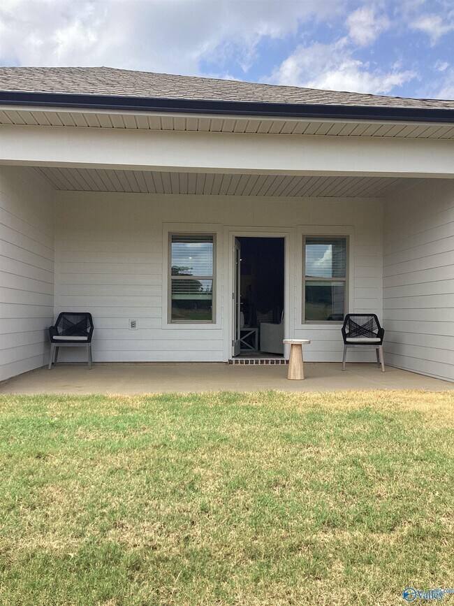 Building Photo - 231 Paca Ln