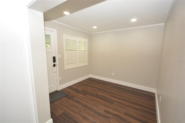 Building Photo - 3006 Vine St