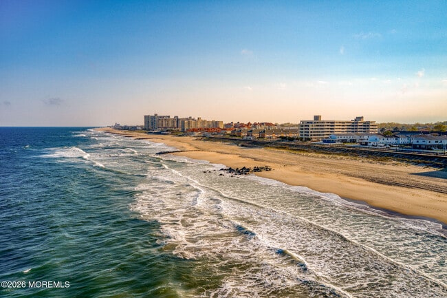 Building Photo - 119 Avery Ave