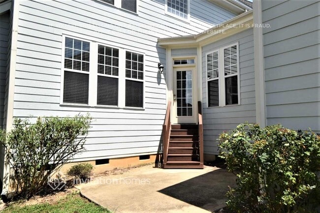 Building Photo - 513 Skygrove Dr