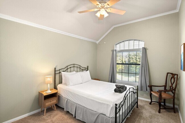 Building Photo - 201 Barkley Dr