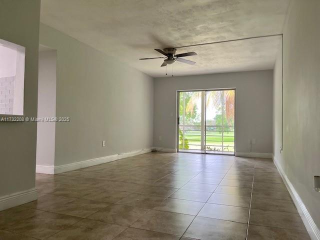 Building Photo - 15888 SW 95th Ave