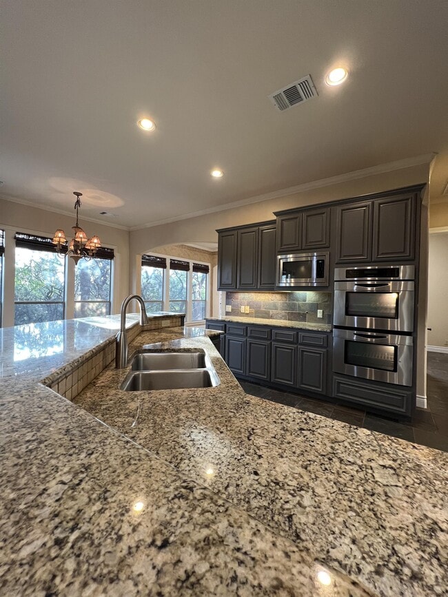 Building Photo - 2922 Ivory Creek