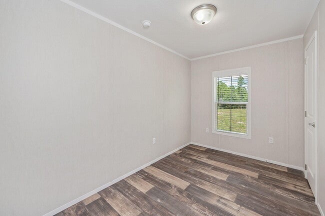 Building Photo - 126 Pansy Ln