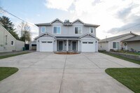 Building Photo - ALFOJ03