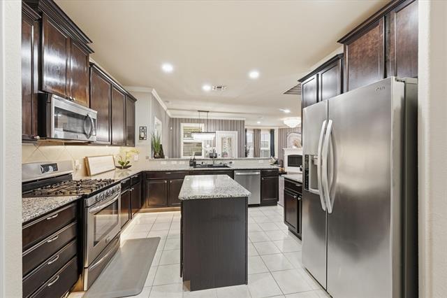 Building Photo - 3713 Wrexham St