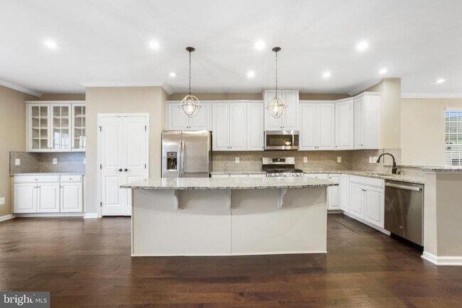 Building Photo - 2011 Serviceberry Rd