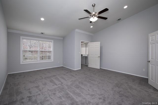 Building Photo - 109 Village Green Dr