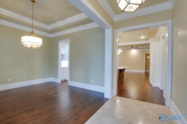 Building Photo - 8599 Bellewood Ln NW