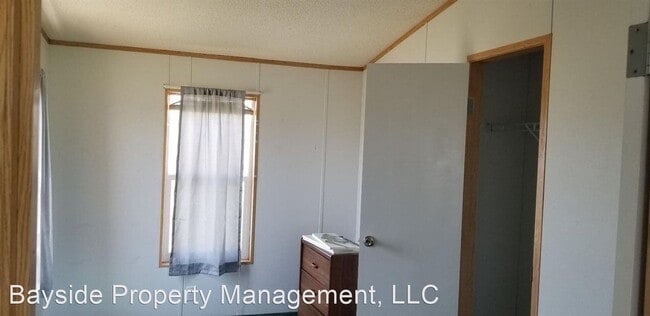 Building Photo - Manufactured home offers privacy and comfort sitting on a 1 acre property with mountain views in ...
