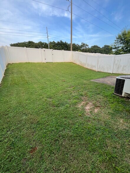 Building Photo - 127 S Spring View Dr