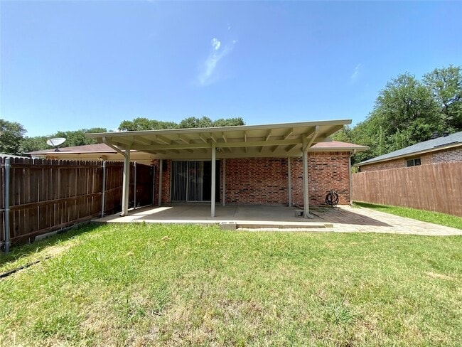 Building Photo - 1428 Big Bend Dr