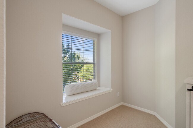 Building Photo - 2153 Summit Mist Dr