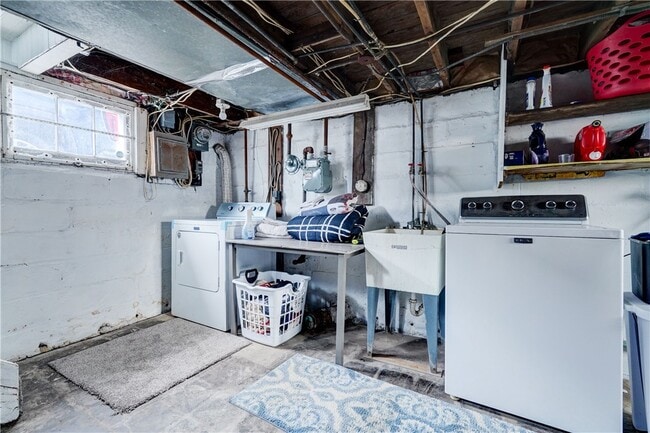 Building Photo - 523 Elmgrove Rd