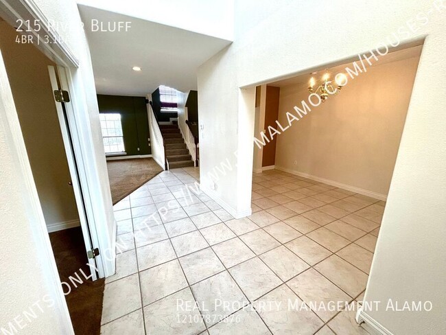 Building Photo - AVAILABLE NOW! 2-Story 4 Bedroom / 3.5 Bat...