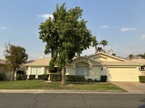 Building Photo - Furnished or Not!
Gated, 3 Bedrooms, pool/spa