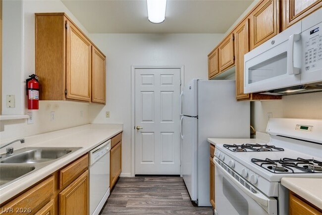 Building Photo - 7143 S Durango Dr