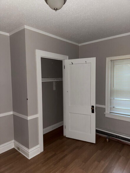 Building Photo - 3233 Chicago Ave