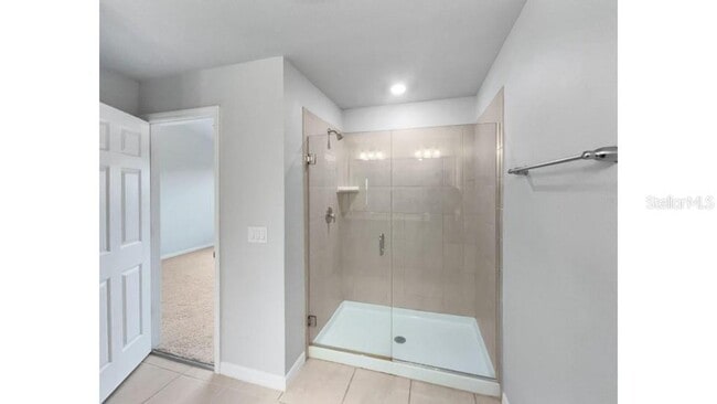 Building Photo - 3737 Plainview Dr