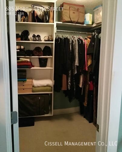 Building Photo - 685 N 14th St