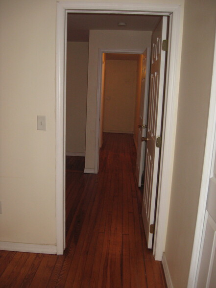Building Photo - 37 Beaver Ave