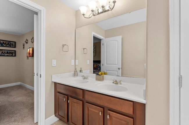Building Photo - 4313 Acorn Ct