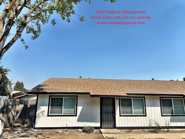 Primary Photo - 1530 S Linwood St