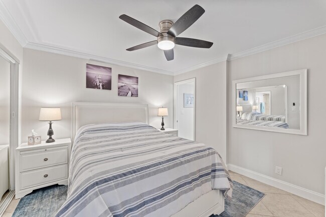 Building Photo - 2871 N Ocean Blvd