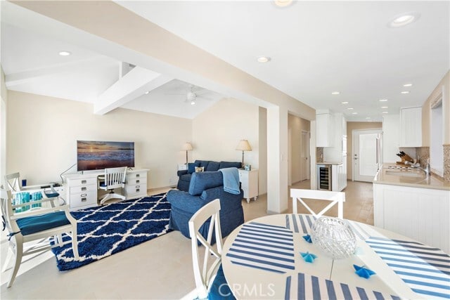 Building Photo - 1051 Gaviota Dr