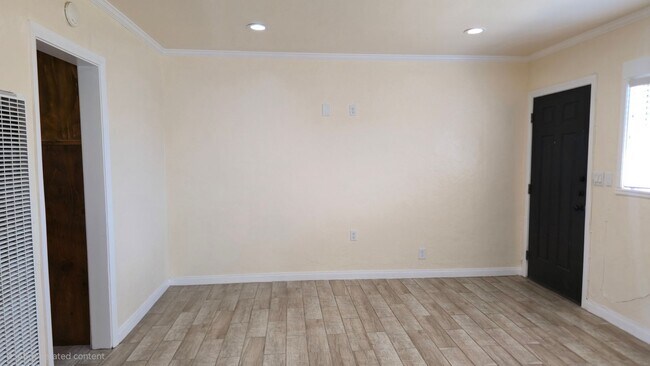 Building Photo - 2-Bedroom Single-Family Home in Pacoima – Large Fenced Yard & Garage