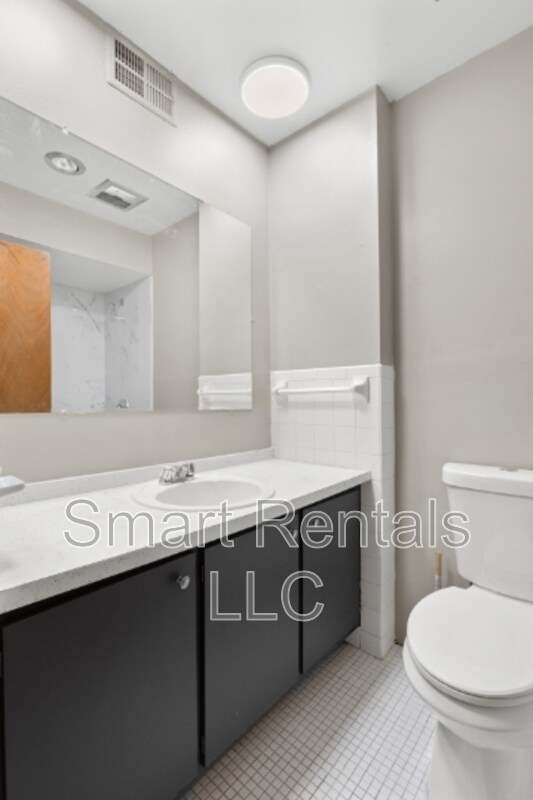 Building Photo - 9951 Chateau Roi Dr