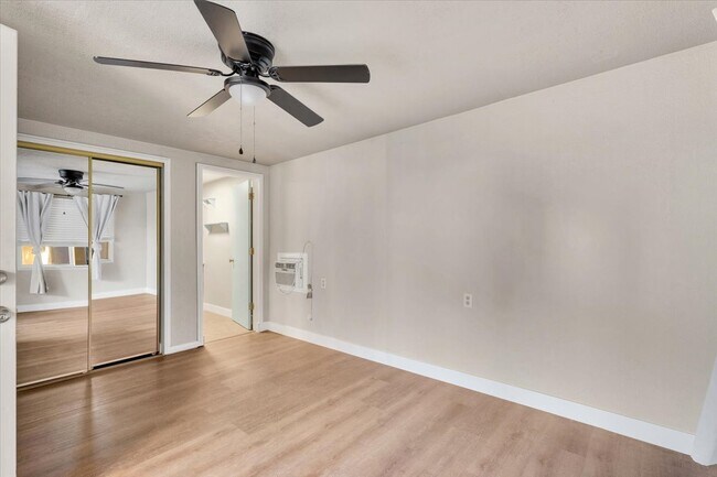 Building Photo - 2008 Franklin Ave