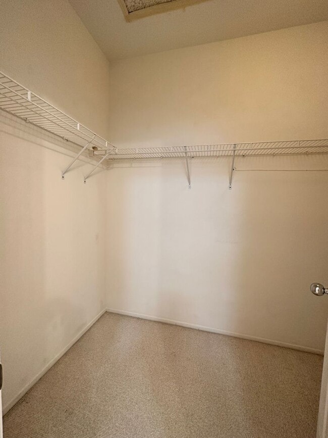 Building Photo - Delightful 3 Bedroom | 2 Bath