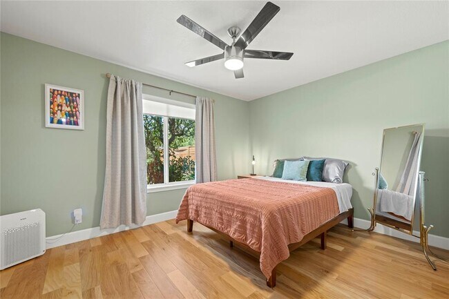 Building Photo - 1510 Coronado Hills Dr