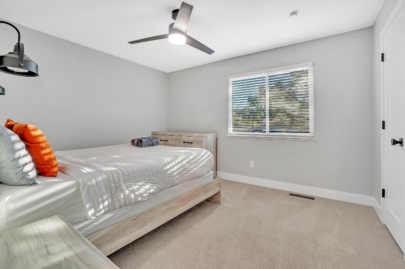 Primary Photo - 4035 W 53rd Ave