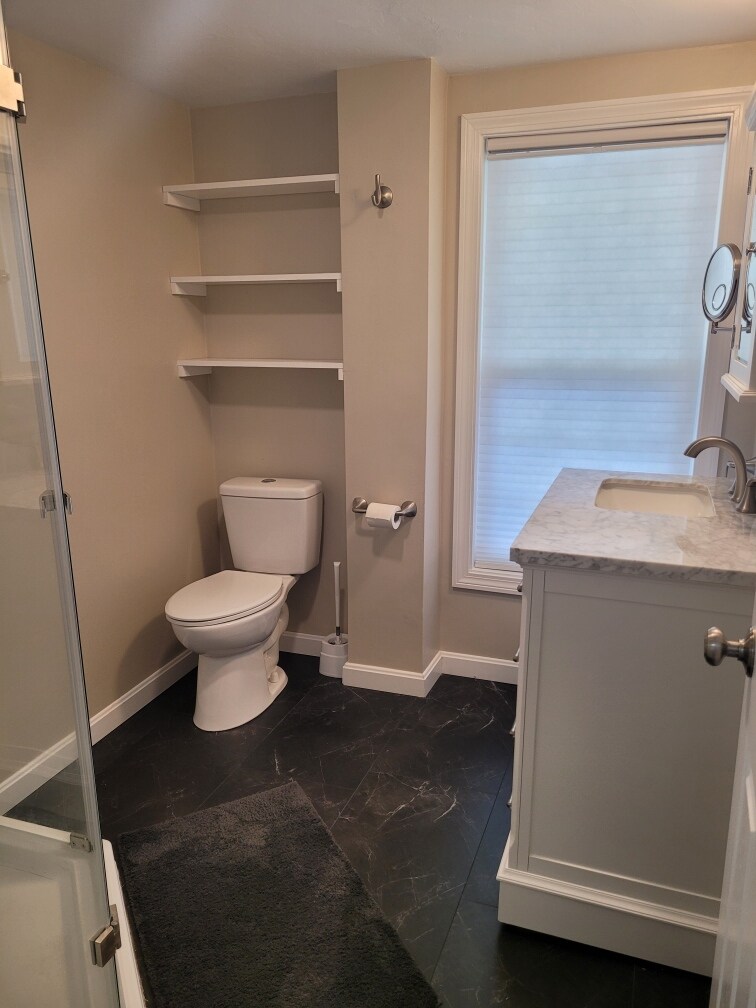 Bathroom - 53 Stage St