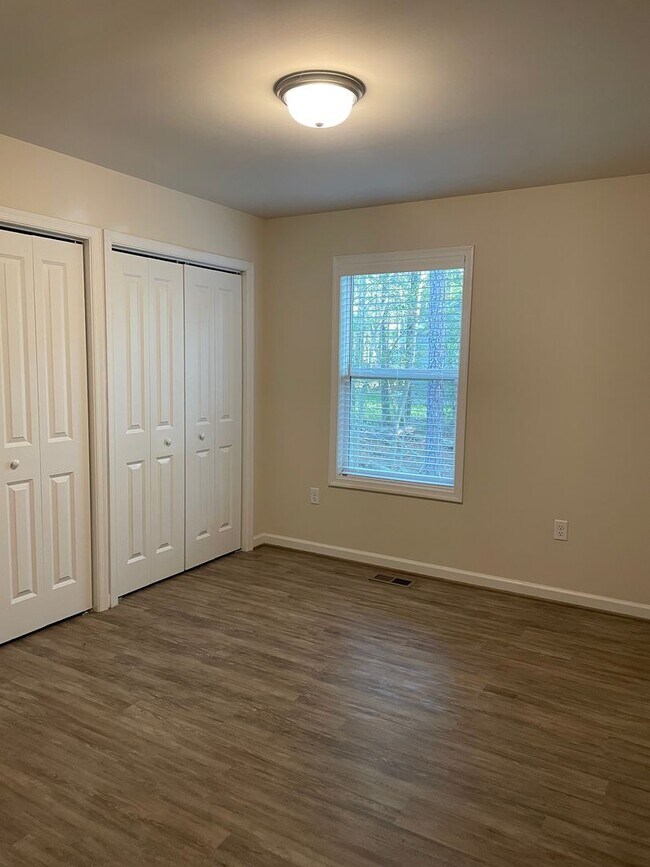 Building Photo - Cozy Home in Colonial Beach!