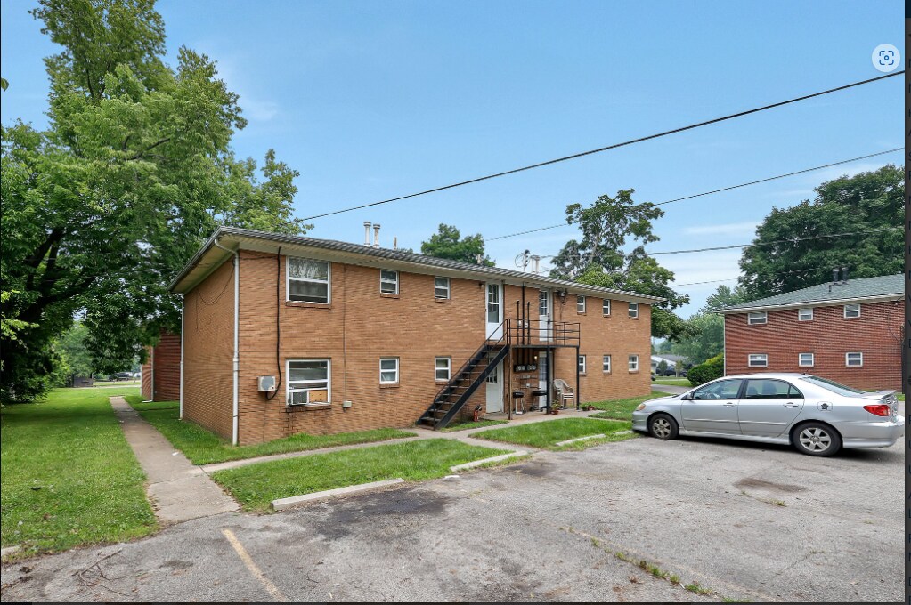 Building Photo - 3069 Markham Rd