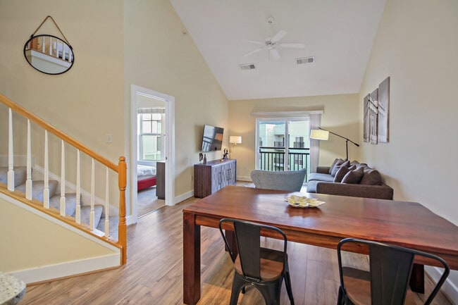 Building Photo - 599 John Carlyle St