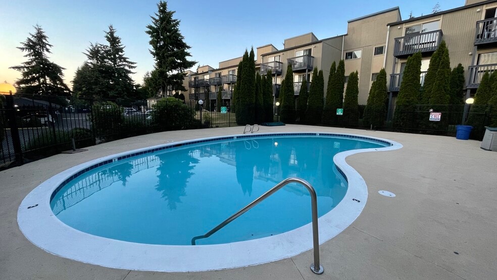 Community pool - 31003 14th Ave S