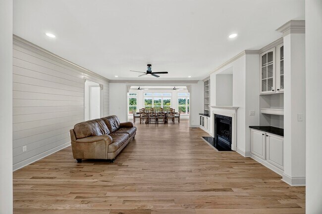 Building Photo - 1733 Indigo Island Dr
