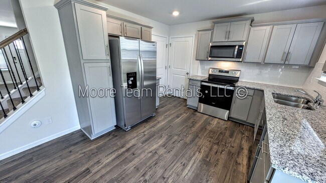 Building Photo - 1st Mo Free* - New 3BR Townhome in Arden