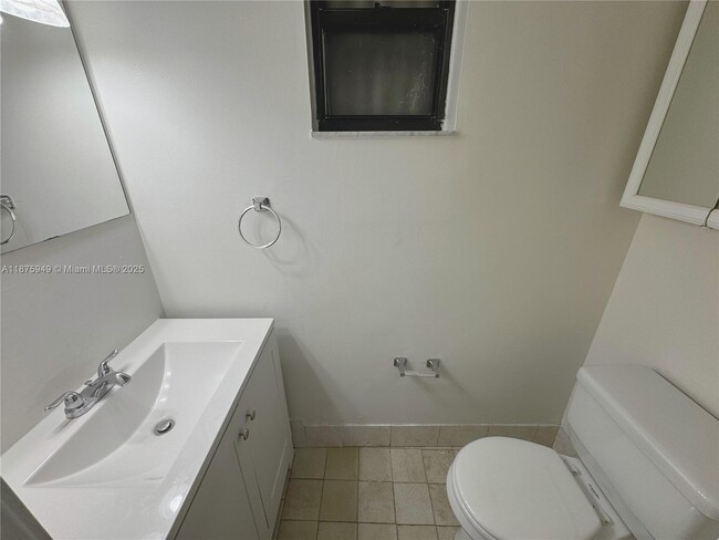 Building Photo - 2071 W 54th St
