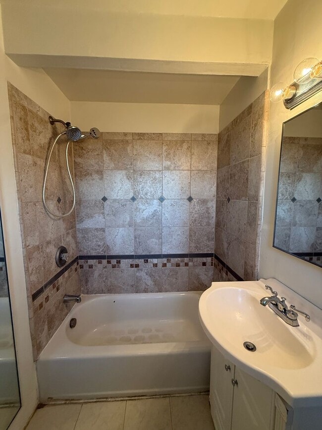 Building Photo - Orcutt Single Story Home on Cul-de-Sac with a Large Yard