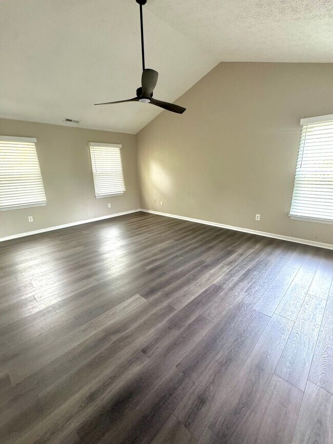 Building Photo - 2657 Christopher Farms Dr