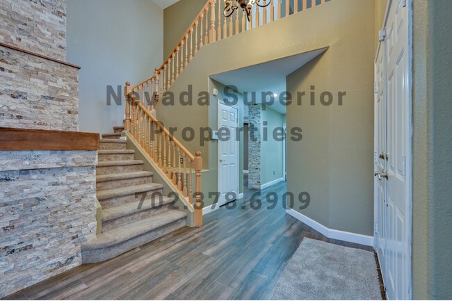 Building Photo - NW!!!  4 Bedrooms!!! Pool!! Spa!! Water Fa...