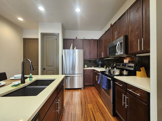 Building Photo - 2626 Sage Rd